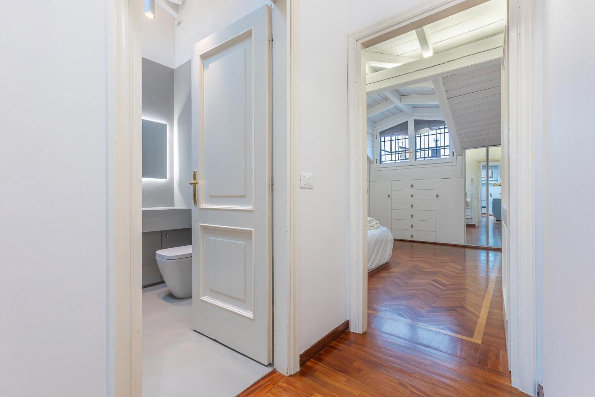 Pratello Elegante E Raffinata Mansarda Apartment โบโลญญา ภายนอก รูปภาพ